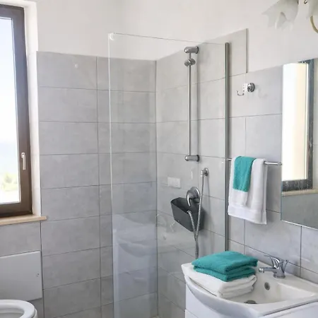 Vacanze Torre Nuova * קאפו ריצוטו